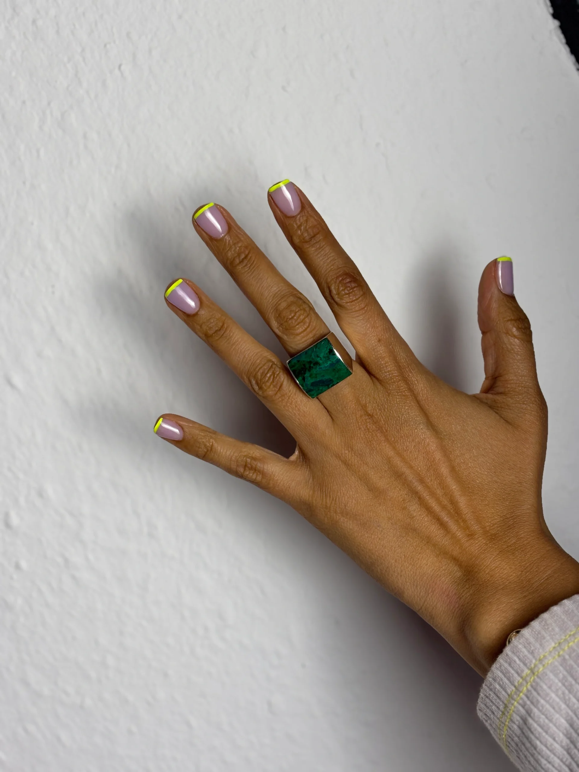 Maniküre mit Gellack und Nailart in Essen